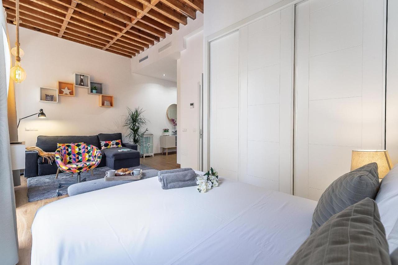 Larios Deluxe Studio Málaga Esterno foto